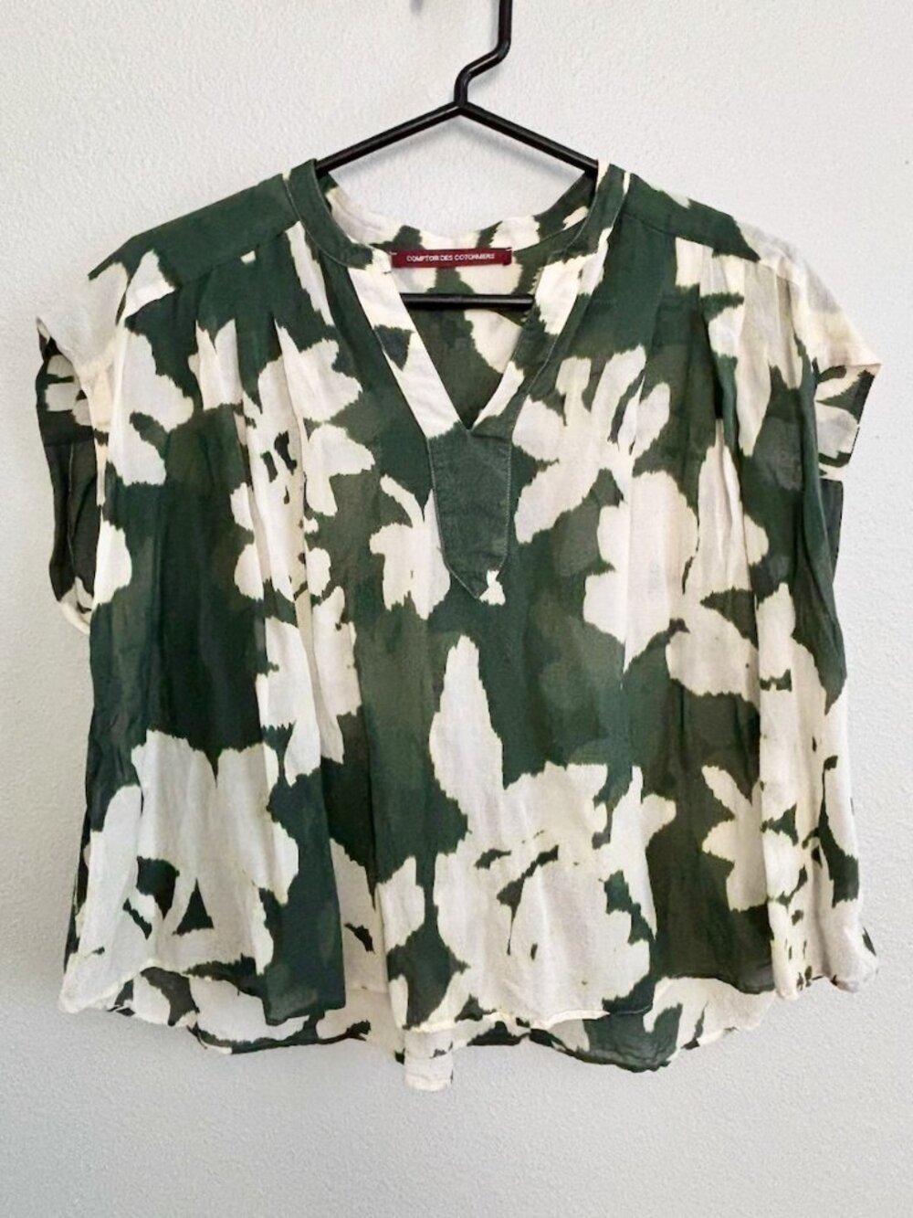 Uniqlo Comptoir Des Cotonniers Short Sleeve Blouse Green Cream Abstract